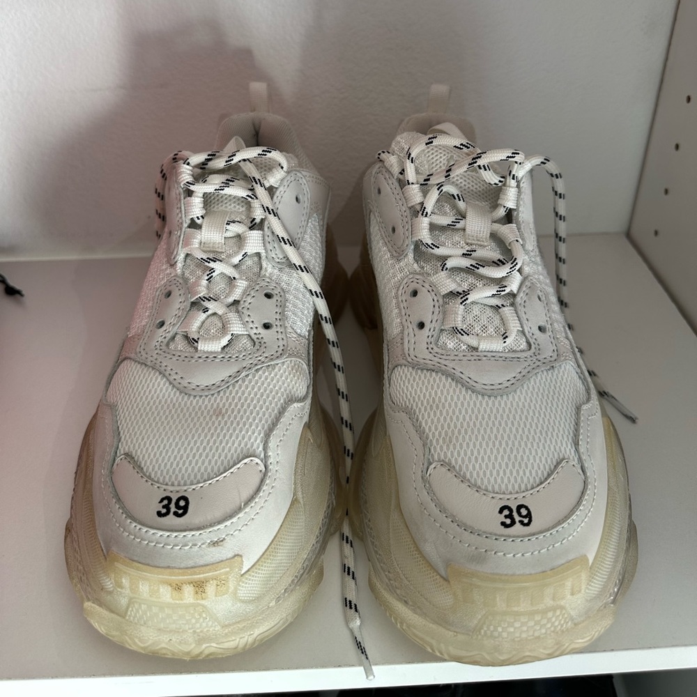 Women’s Triple S Sneaker Clear Sole in off white double foam and mesh